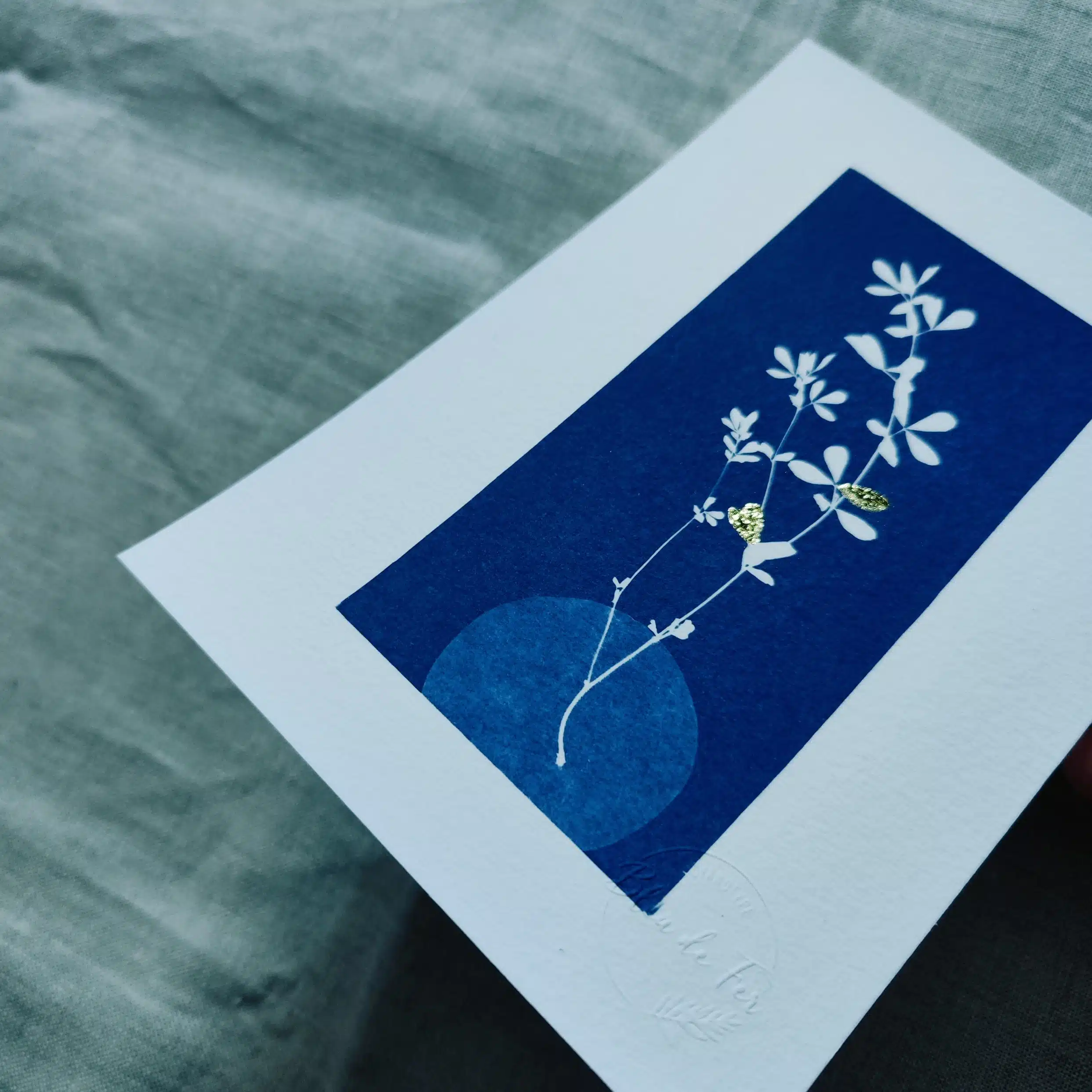 Mes créations s’inspirent de la nature qui nous entoure pour en partager l’âme poétique et apporter de la douceur. Les pièces sont des créations locales et artisanales avec des inspirations japonaises.