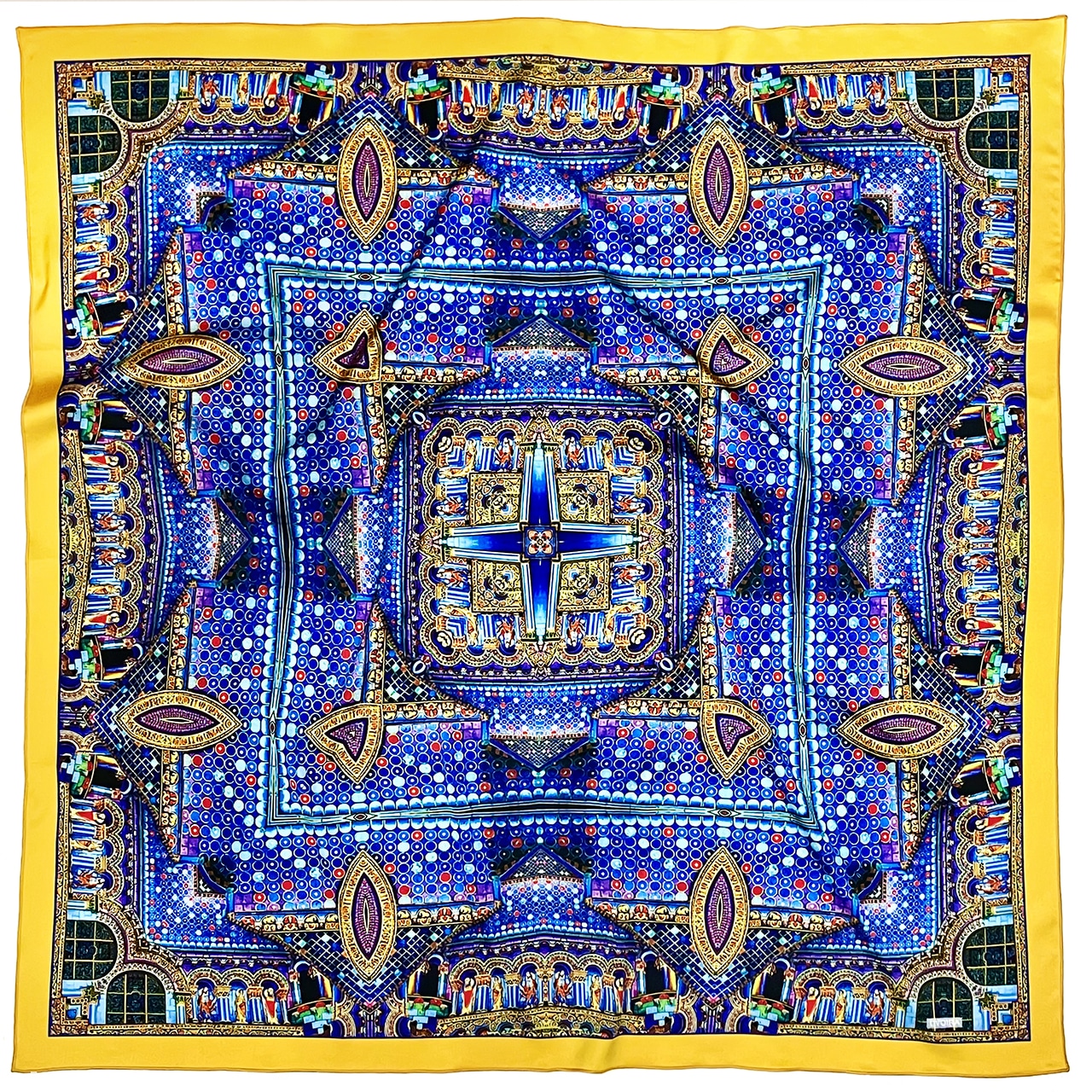 Créatrice de foulards uniques en soie de la marque Dvoira avec des motifs architecturaux rappelant les kaléidoscopes. Les dessins sont basés sur mes photographies de l'architecture de Poitiers, Chauvigny, Paris et d'autres villes françaises.