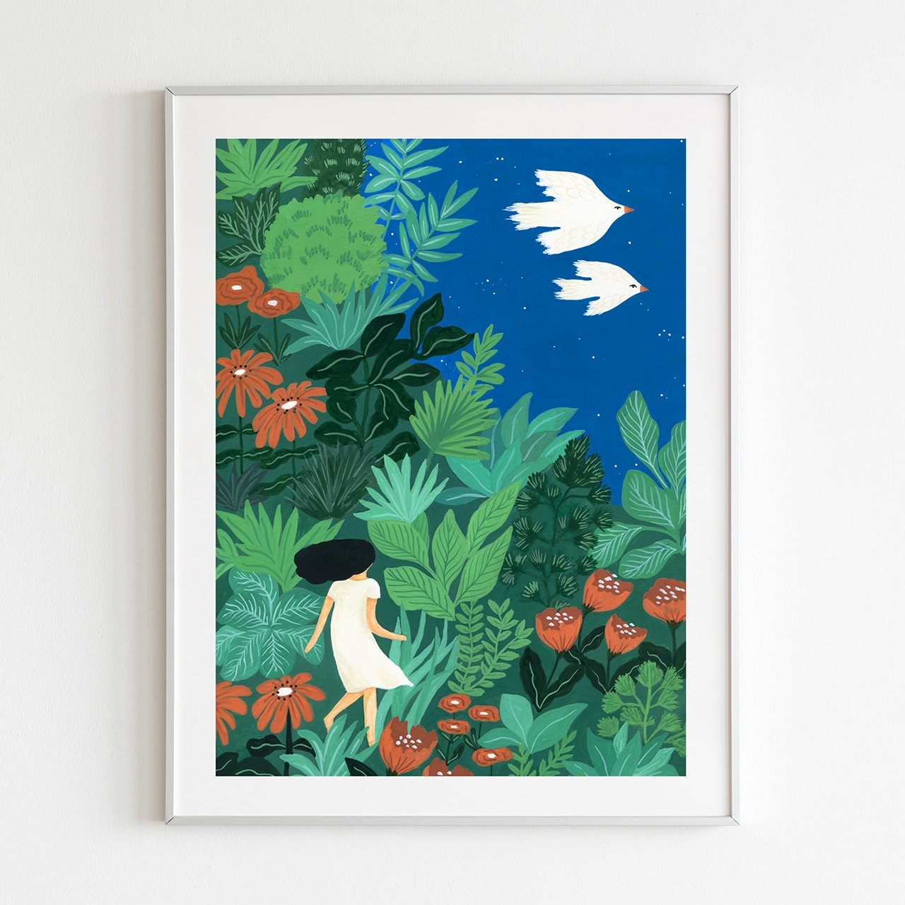 J’aime passer du temps chez moi, entourée de mes animaux et de mes nombreuses plantes avec un bon livre, me balader en forêt, m’offrir un joli bouquet de fleurs...