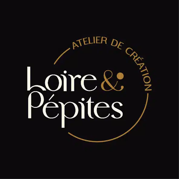 Créatrice de la marque Loire & Pépites, une marque d’accessoires textiles faits main. Expose actuellement à la Boutique Colibri à Poitiers.