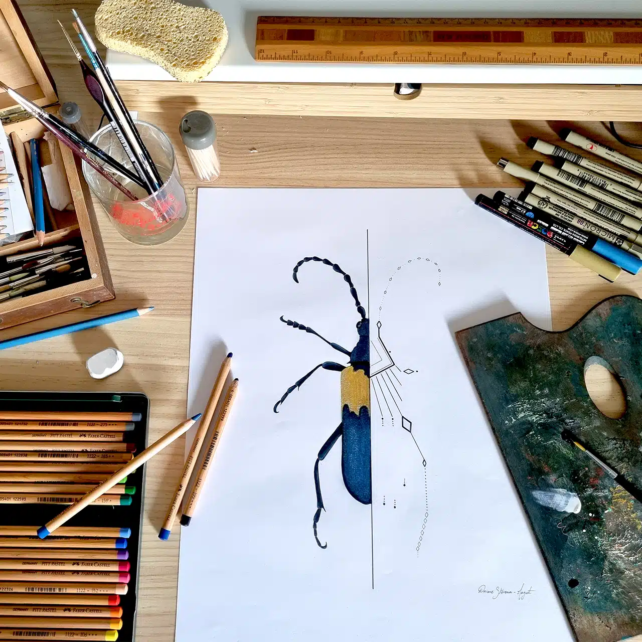 Illustratrice et décoratrice poitevine, vous développez un univers poétique et engagé aux frontières de l'Art déco, de la nature et de l'écoféminisme.